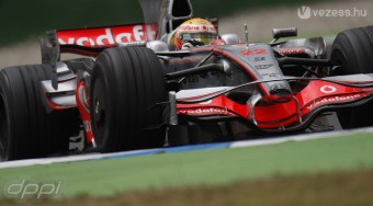 F1: Hamiltonék lépéselőnyben