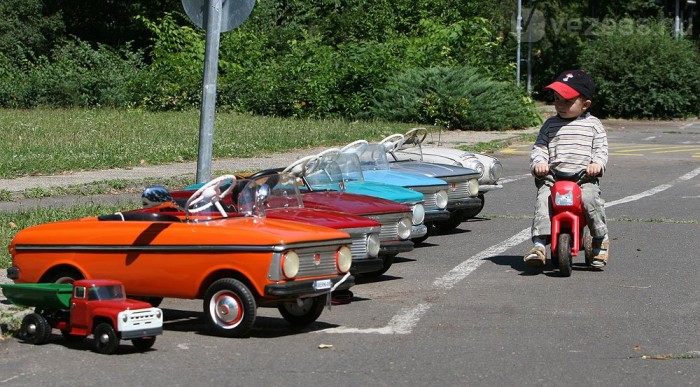 Egyiknek sincs parkolócédulája