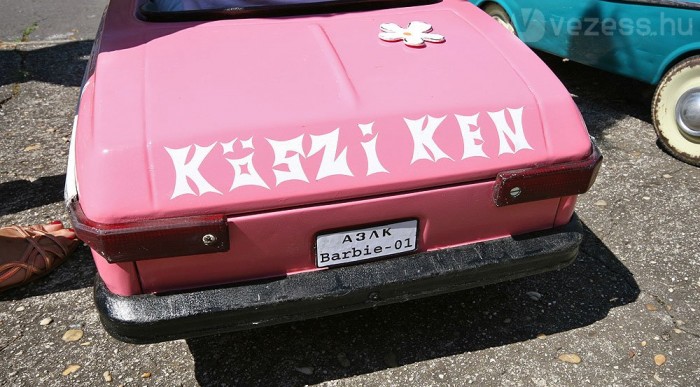 Szívesen Barbi(e)!