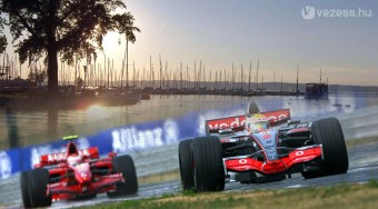 A Balatonra költözik a Forma-1