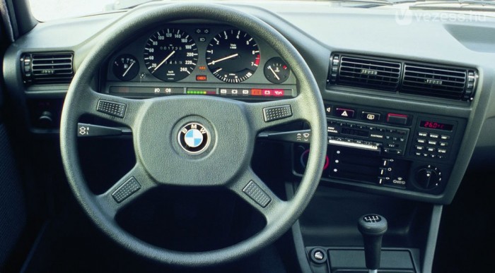 Kevésbé nyomjuk, ha látjuk az árát