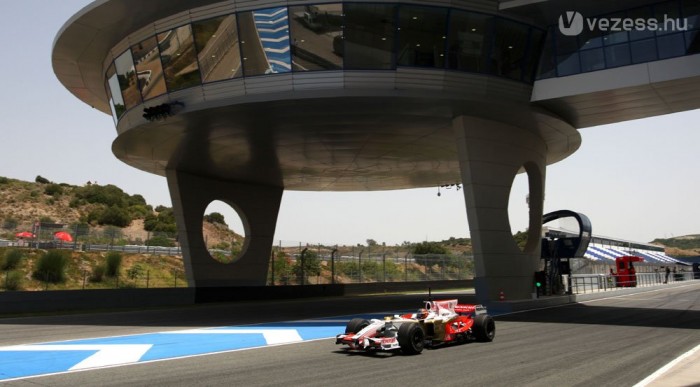 A Toro Rosso alázott 7 | Vezess Elégedettek a sebességváltóval