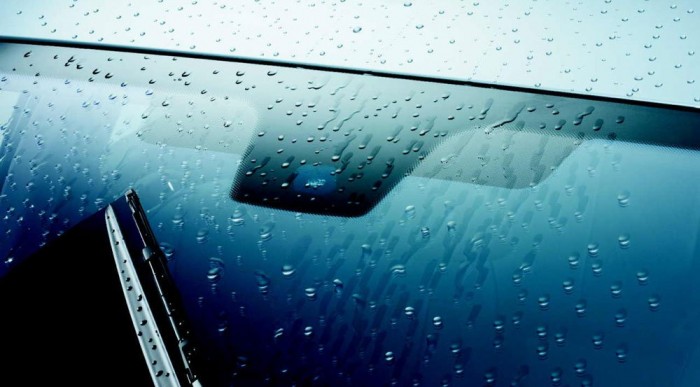 Az autót használjuk esernyőnek 7 | Vezess Ellenőrizni kell néha