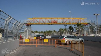 Az új pályán szaglásztak az F1-esek