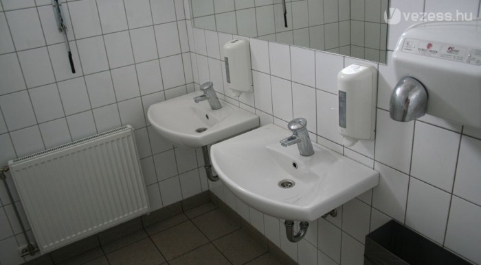 A nagy balatoni WC-teszt 10 | Vezess Tiszta mosdó, rendes ház