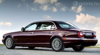 Új luxusautó születhet