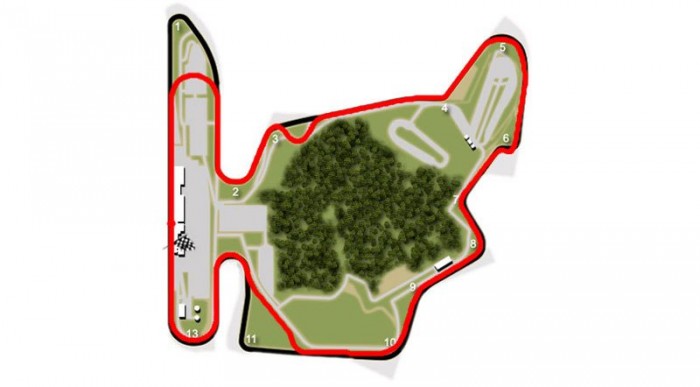 A piros az eredeti, a fekete a legújabb nyomvonal