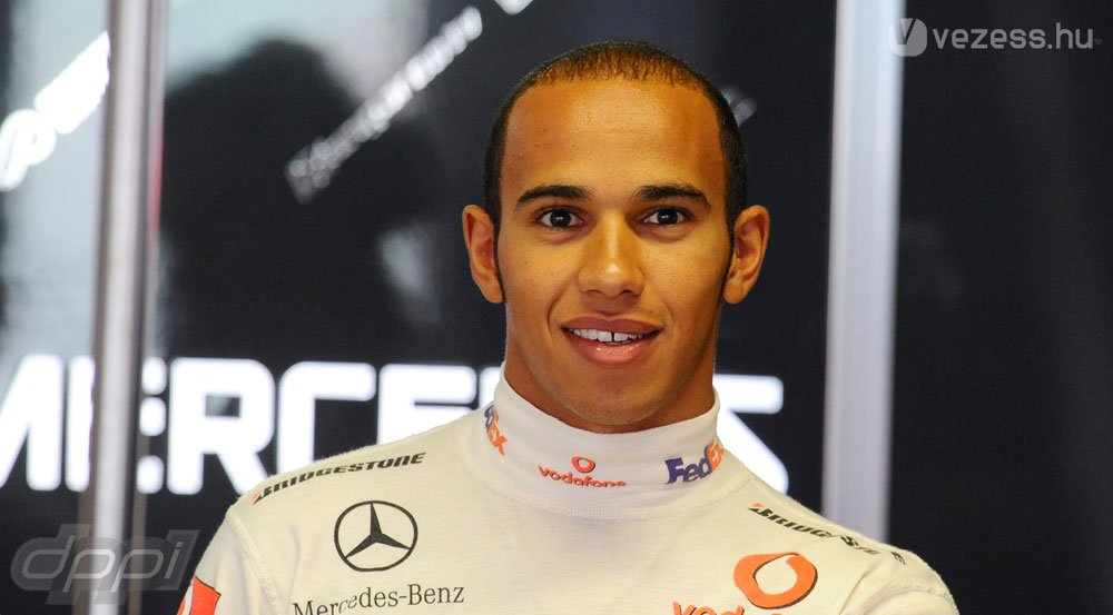 F1: Hamilton áruházba költözik 5