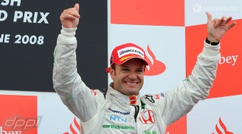 Barrichello félreáll Alonso kedvéért?