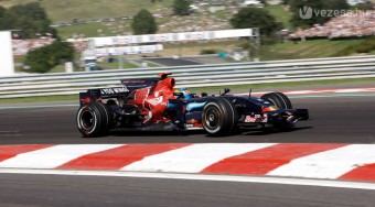 F1 - Szenved a bajnok