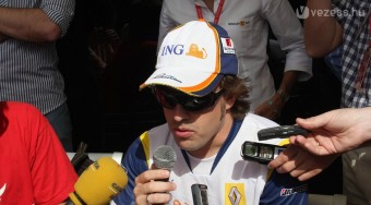 Alonso ügyesen üzenget