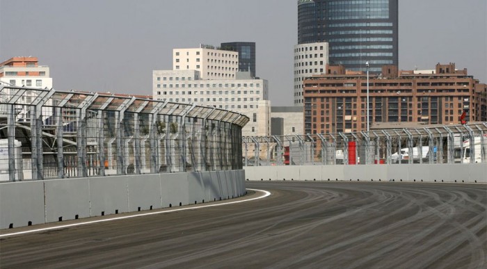 Alonso meglepetésre készül 6 | Vezess Alonso szereti az utcai pályákat