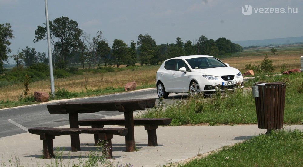 Takaros és szemétmentes volt a parkoló