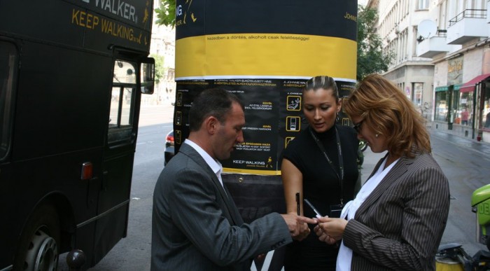 A pirosat vagy a kéket?