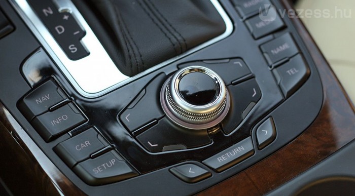 Súlytalanság: Audi A4 Avant 8 | Vezess Rémisztőbb, mint amilyen bonyolult