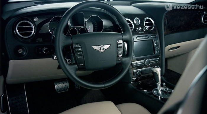 Hatvanban készül a műszerfala