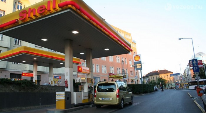 Bőven megjárja egy tankkal Bécset oda-vissza