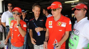 Dönteni kell: Massa vagy Kimi?