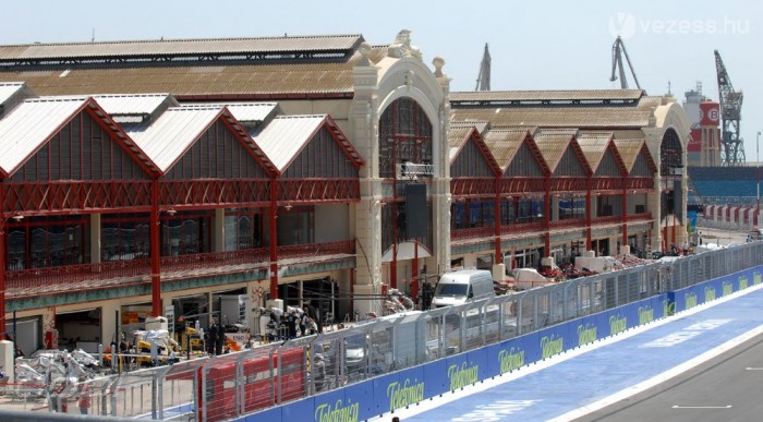 Megállítják Kimiék a McLarent? 7 | Vezess A legszebb F1-es garázssor