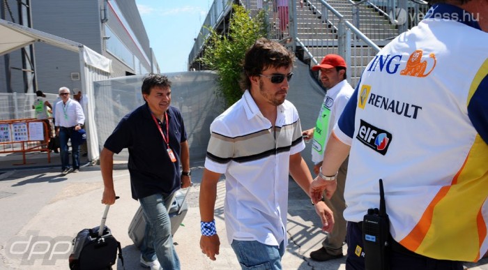 Alonso sajnálja a spanyolokat 6 | Vezess Alonso korán hazament