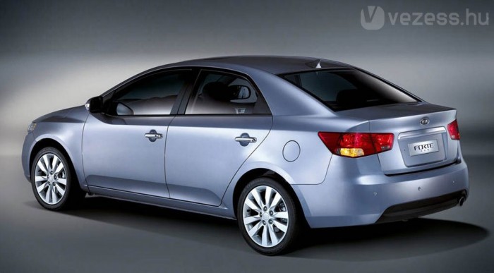 Elkészült a Kia új szedánja 6 | Vezess Elkészült a Kia új szedánja 6