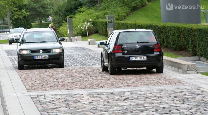 Itt látni az utak fejlődését
