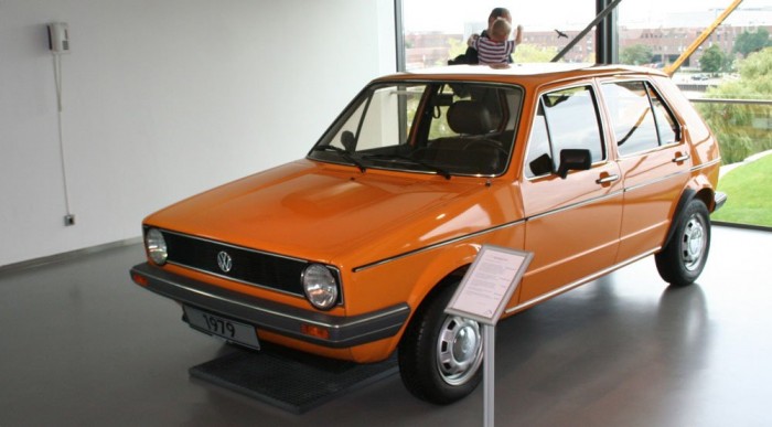 A Golf lépett a Bogár örökébe. 1974 óta 26 millió darab felett jár