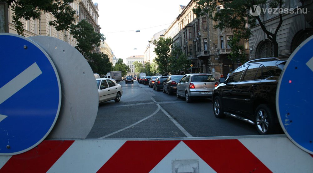 Nem újdonság a belvárosi dugó