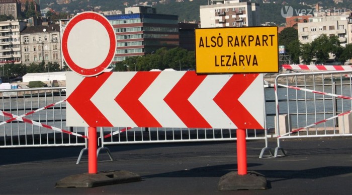 A csepeli szennyvíztisztító miatt van zárva a Budai alsó rakpart