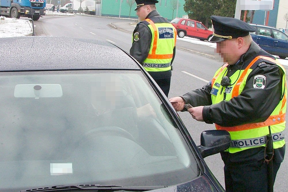 Jelzálog kerül a gyorshajtó kocsijára 60