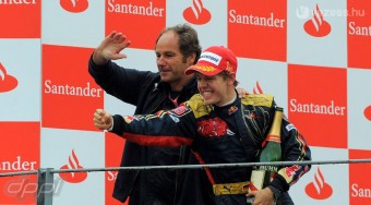 Vettelék lenyűgözték a riválisokat