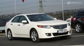 Forgalommal szemben az M6-on