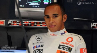 Hamiltonnak jár a cím?