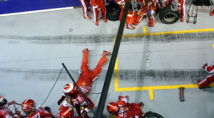 Ferrari: Leszerepeltünk! 6 | Vezess Fekete nap