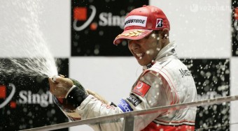 Hamilton biztosra megy