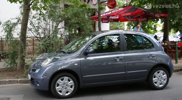 Egy koktél a barinőkkel