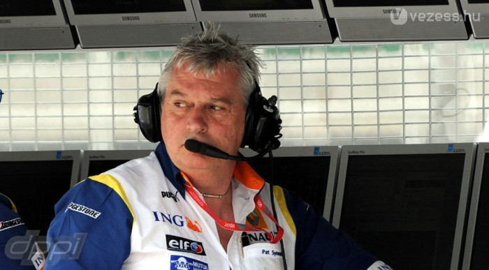 A Renault-nál megvédik Hamiltont 6 | Vezess Előre sejtették, hogy gond lesz