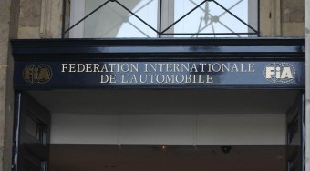 Kitűzték Hamilton tárgyalását