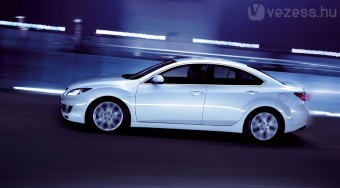 Ütős dízel a Mazdától