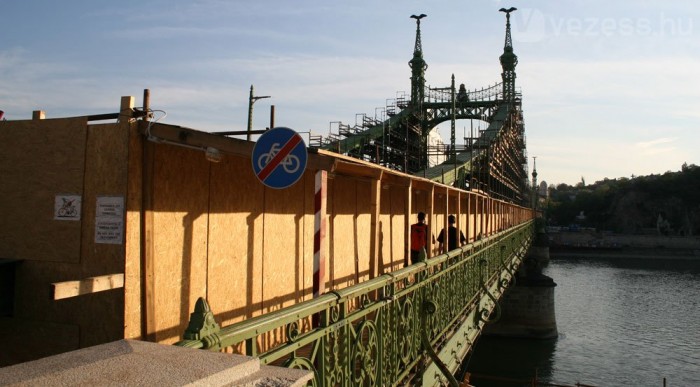 A villamos decembertől jár