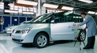 Tömeges elbocsátás a Renault-nál