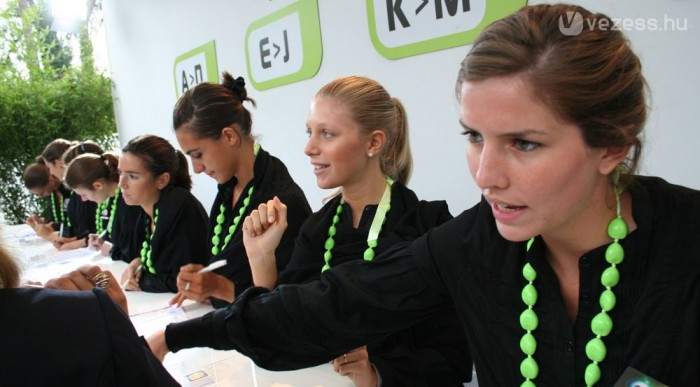 Untauglich. A következőt!