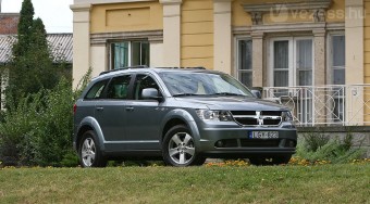 A kistestvér: Dodge Journey