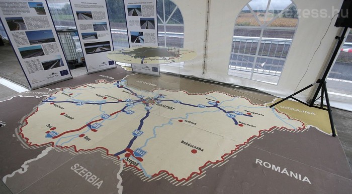 Gyors teszt az új M0-on 12 | Vezess Szőnyeg, nem lábtörlő!