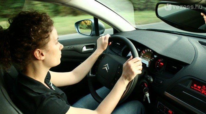 Új Citroën C5: Itt a csúcsmodell 7 | Vezess Ez itt a belsőtér