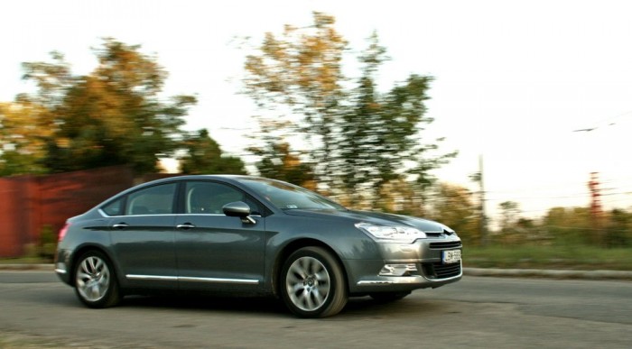 Új Citroën C5: Itt a csúcsmodell 10 | Vezess Állítható a futómű. Lehet sportos és extralágy