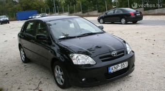 Kilóg a seggünk az új autóból