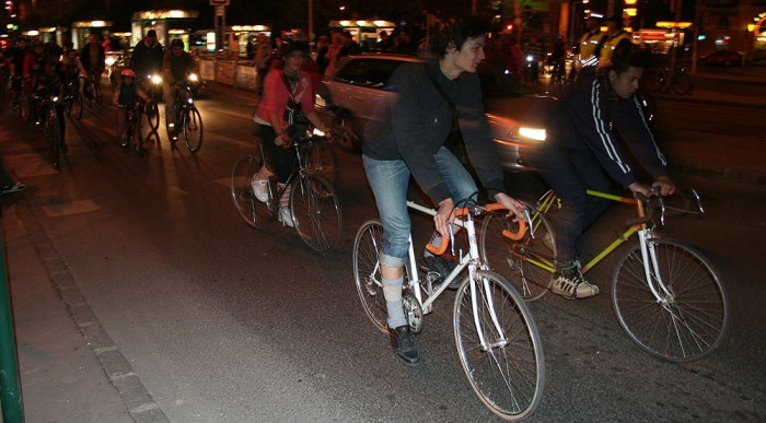 Biciklis káosz Budapesten 10 | Vezess Párhuzamos közlekedés