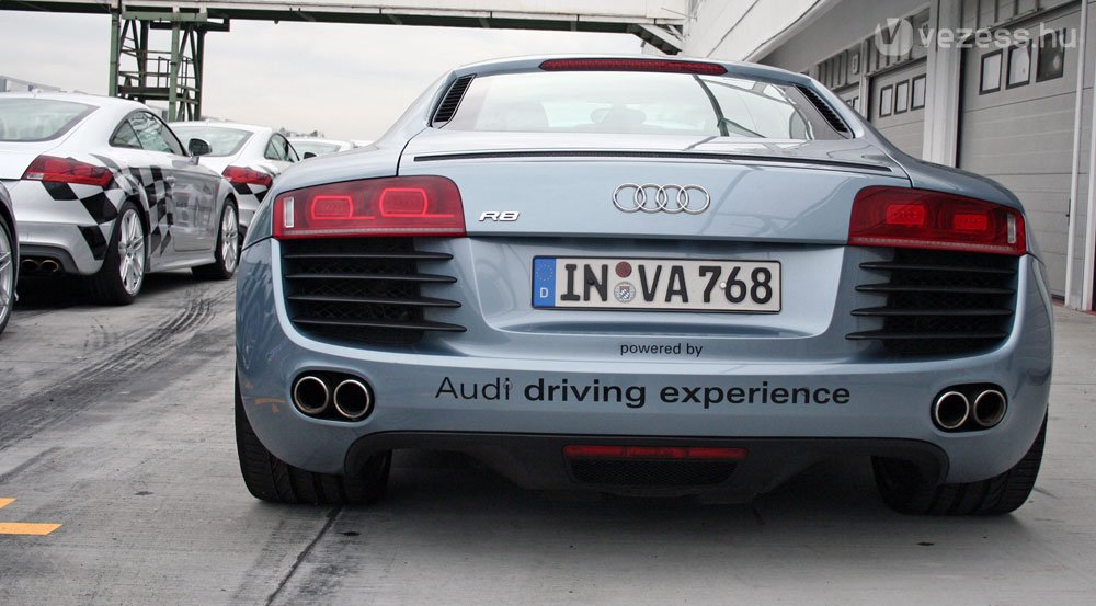 Audi R8: Versenyzés benyugtatózva 8