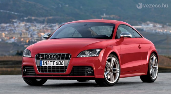 Audi R8: Versenyzés benyugtatózva 12